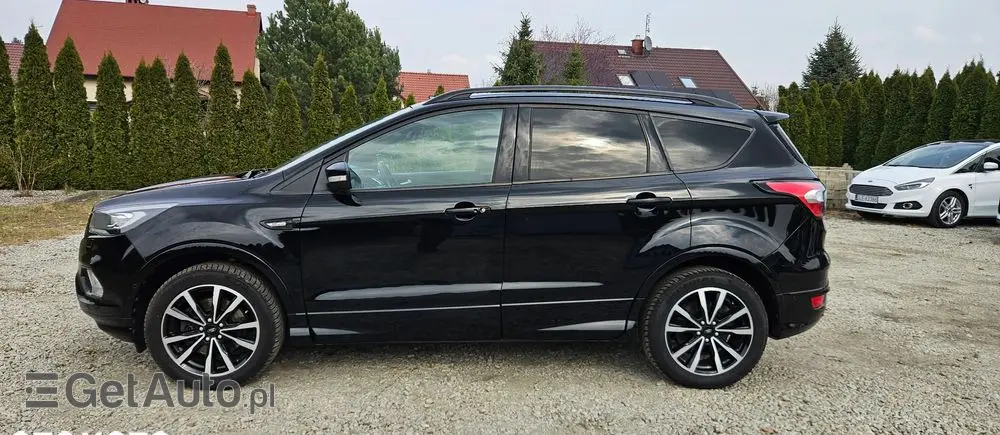 FORD Kuga 2.0 TDCi 4x2 ST-Line