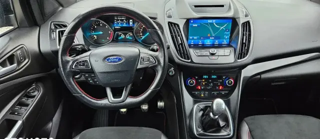 FORD Kuga 2.0 TDCi 4x2 ST-Line