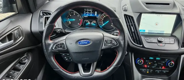 FORD Kuga 2.0 TDCi 4x2 ST-Line