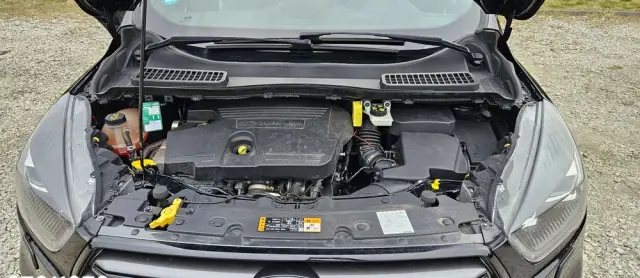 FORD Kuga 2.0 TDCi 4x2 ST-Line