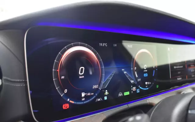 MERCEDES-BENZ Klasa E 300 de PHEV AMG 9G-Tronic