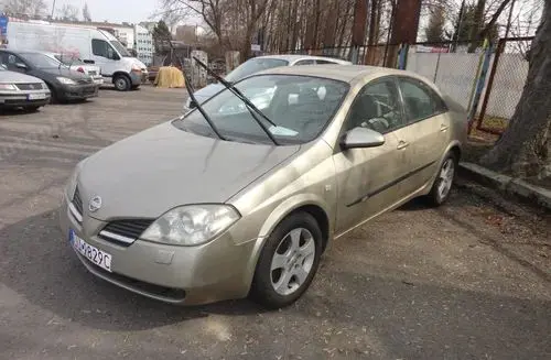 NISSAN Primera 