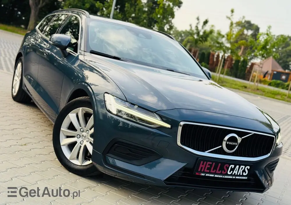 VOLVO V60 B3 B Geartronic Momentum Pro