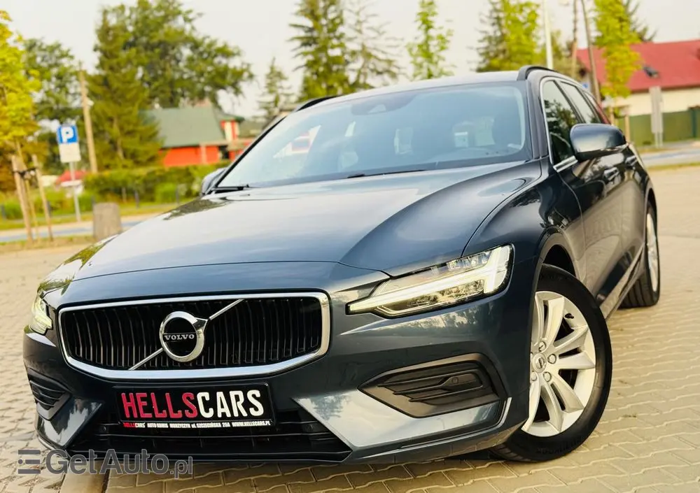 VOLVO V60 B3 B Geartronic Momentum Pro