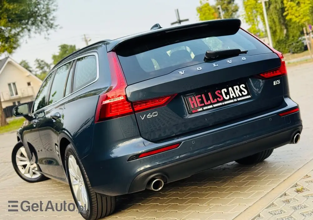 VOLVO V60 B3 B Geartronic Momentum Pro
