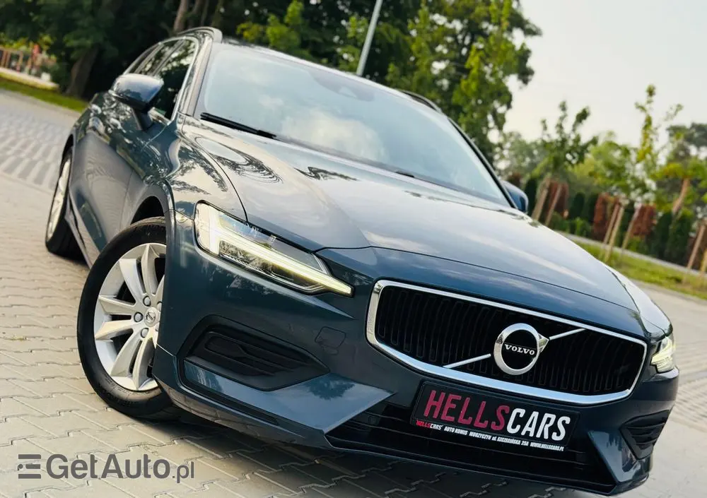 VOLVO V60 B3 B Geartronic Momentum Pro