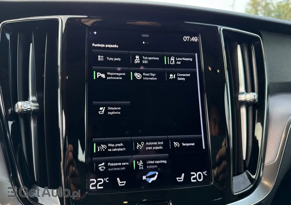 VOLVO V60 B3 B Geartronic Momentum Pro