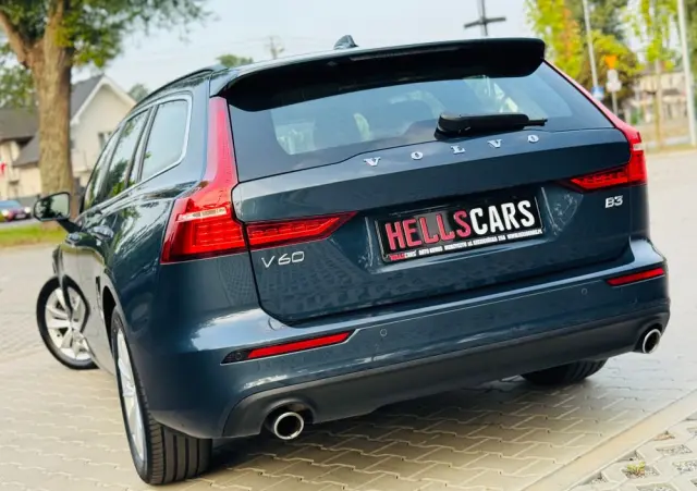 VOLVO V60 B3 B Geartronic Momentum Pro