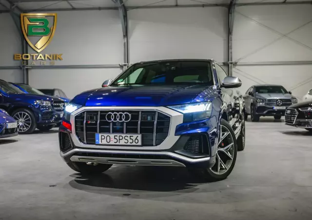 AUDI SQ8 