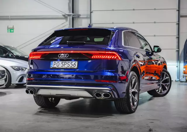 AUDI SQ8 