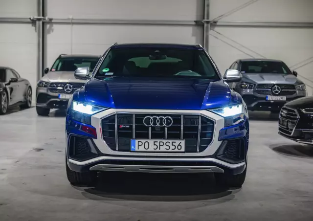 AUDI SQ8 