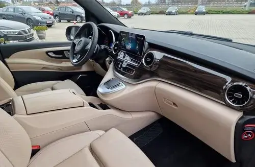 MERCEDES-BENZ Klasa V 