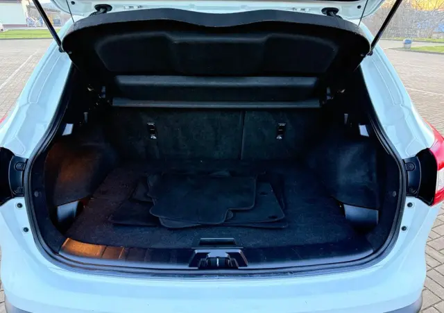 NISSAN Qashqai 1.6 DCi Xtronic ACENTA