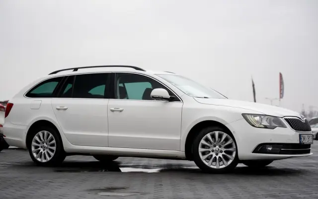 SKODA Superb 2.0 TDI DSG Active