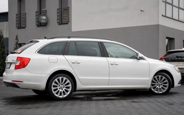 SKODA Superb 2.0 TDI DSG Active