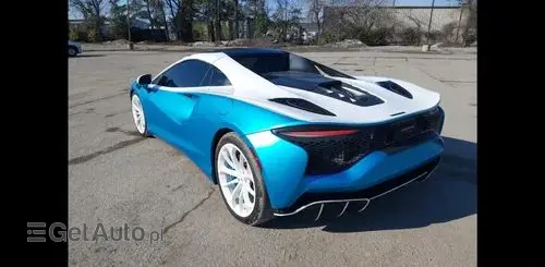 MCLAREN Artura 