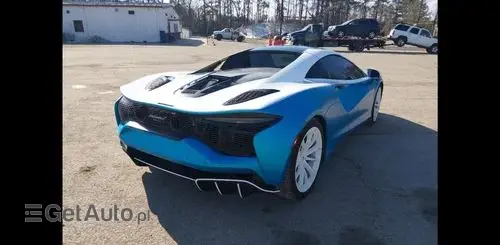 MCLAREN Artura 