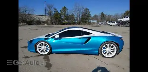 MCLAREN Artura 
