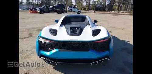 MCLAREN Artura 