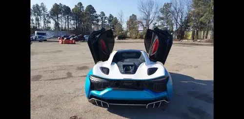 MCLAREN Artura 