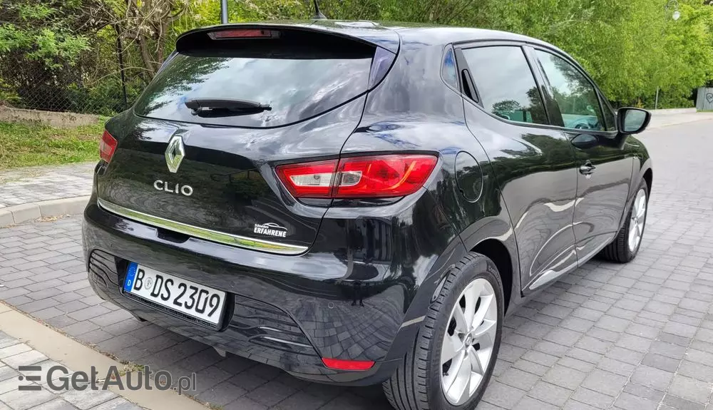 RENAULT Clio 1.2 16V Life