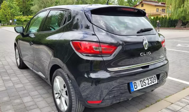 RENAULT Clio 1.2 16V Life
