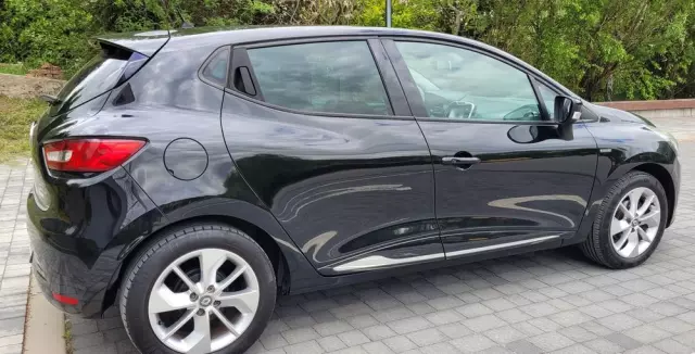 RENAULT Clio 1.2 16V Life