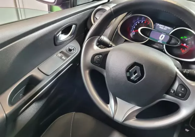 RENAULT Clio 1.2 16V Life