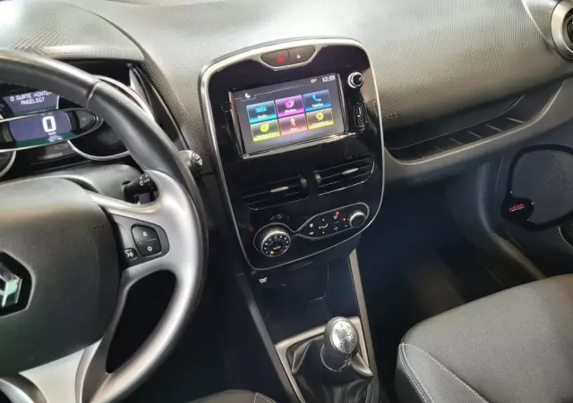 RENAULT Clio 1.2 16V Life