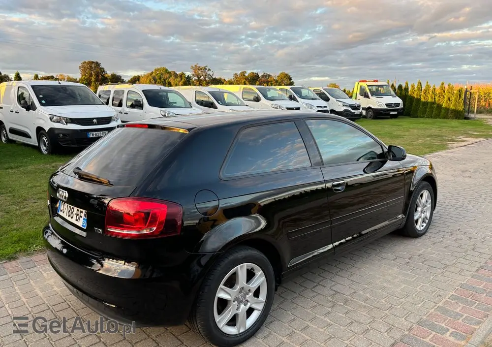AUDI A3 3-drzwiowe 