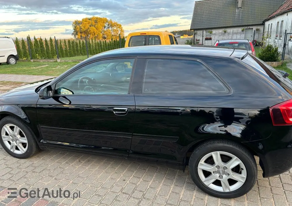 AUDI A3 3-drzwiowe 