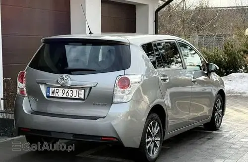 TOYOTA Verso 