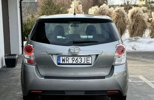 TOYOTA Verso 