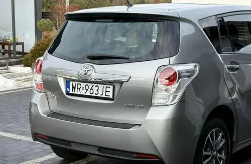 TOYOTA Verso 
