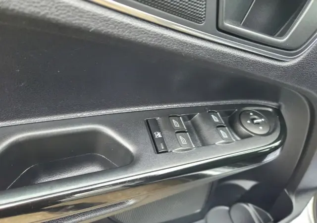 FORD B-MAX 1.5 TDCi SYNC Edition