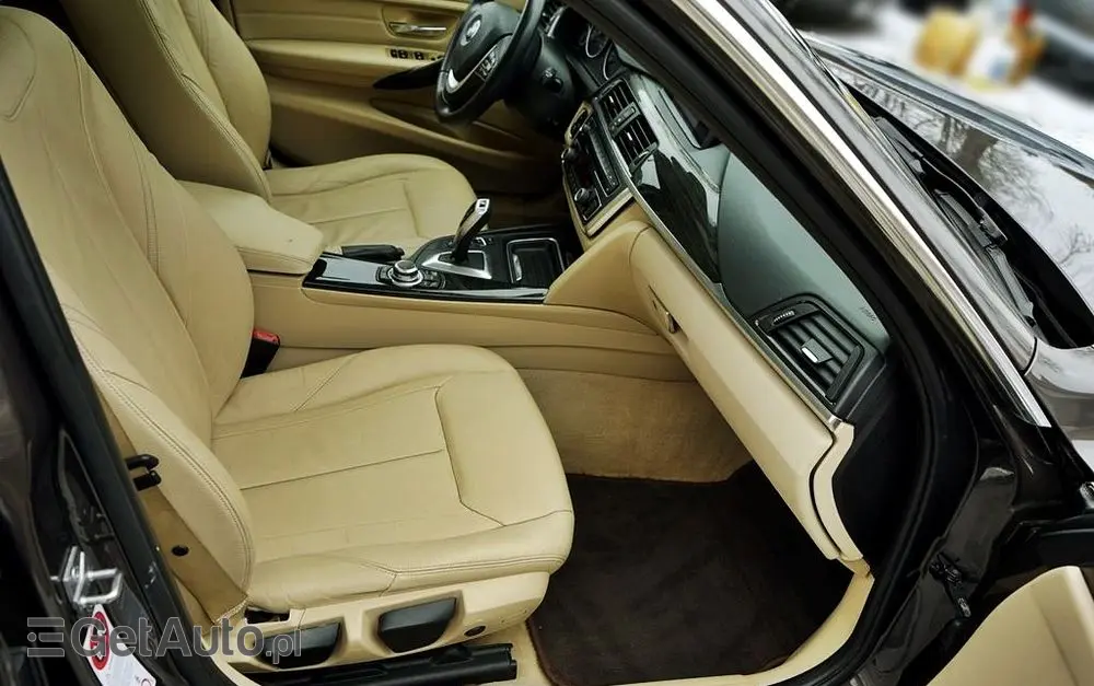 BMW Seria 3 320d xDrive