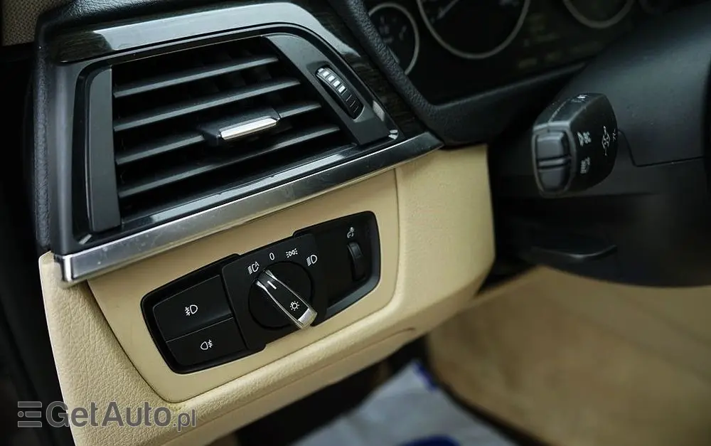 BMW Seria 3 320d xDrive