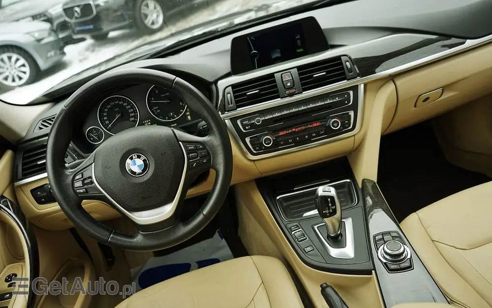 BMW Seria 3 320d xDrive