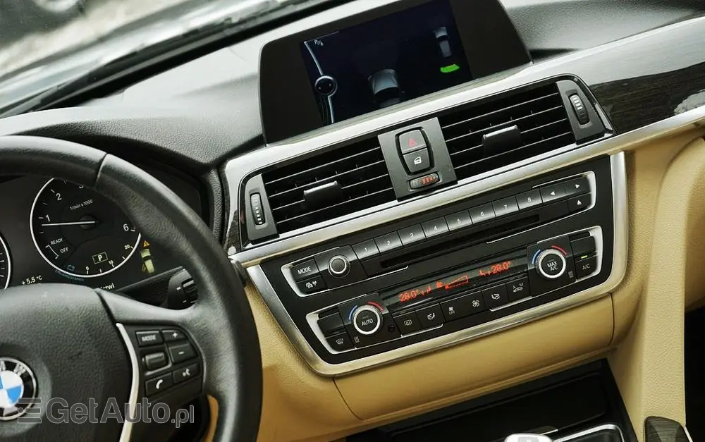 BMW Seria 3 320d xDrive