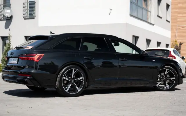AUDI A6 Avant 40 TDI quattro S tronic
