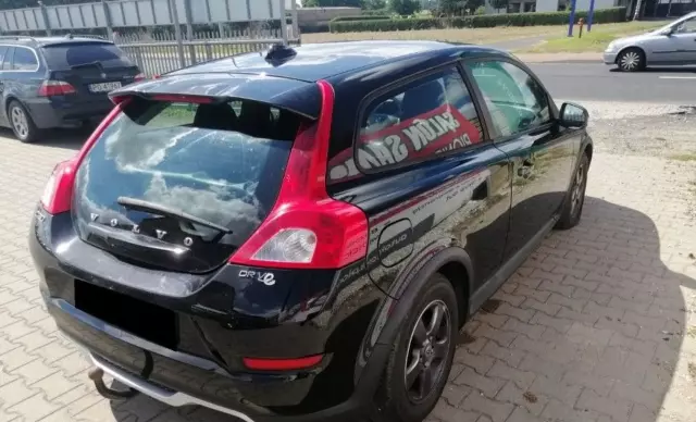 VOLVO C30 