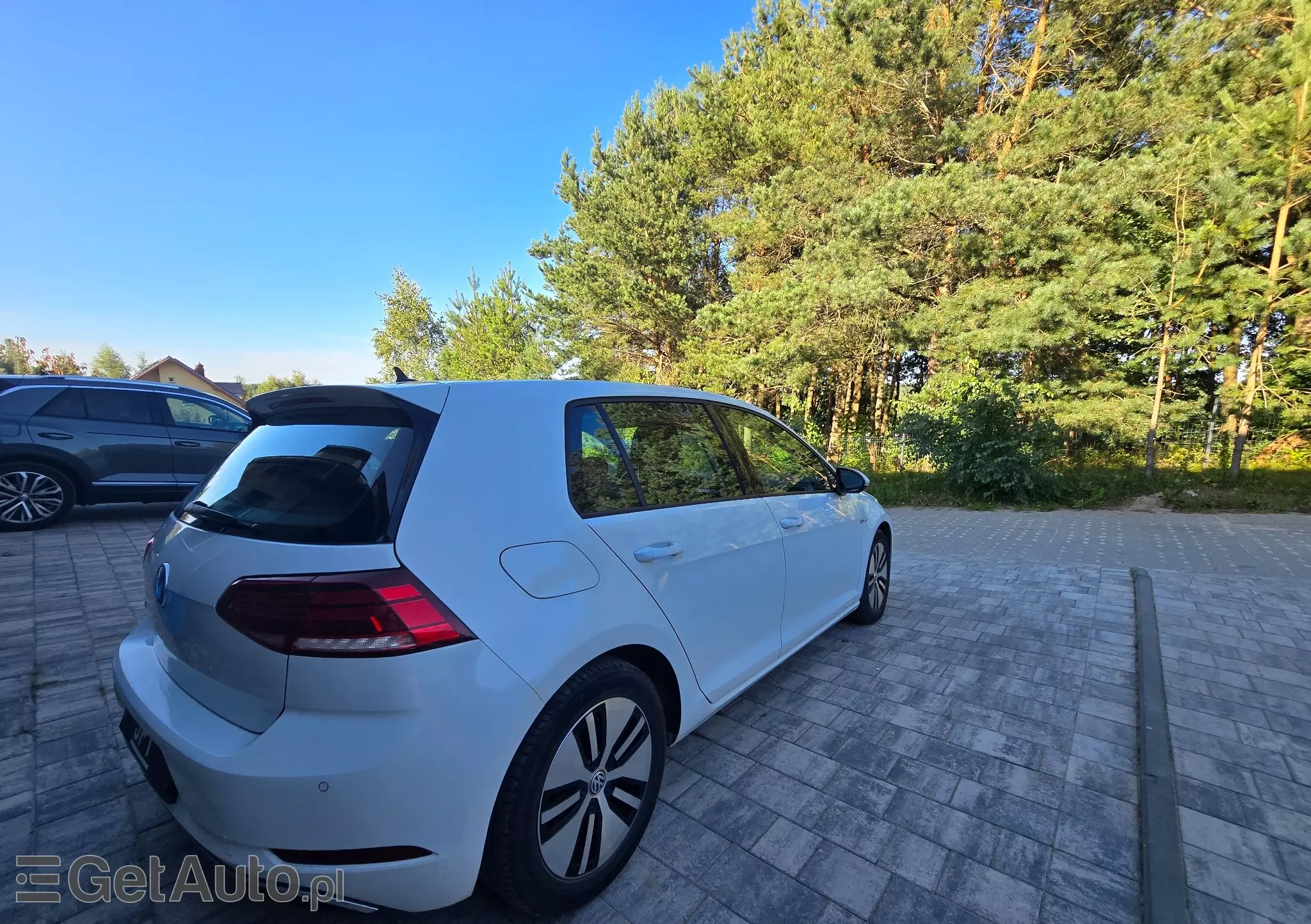 VOLKSWAGEN E-Golf 
