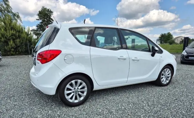 OPEL Meriva 