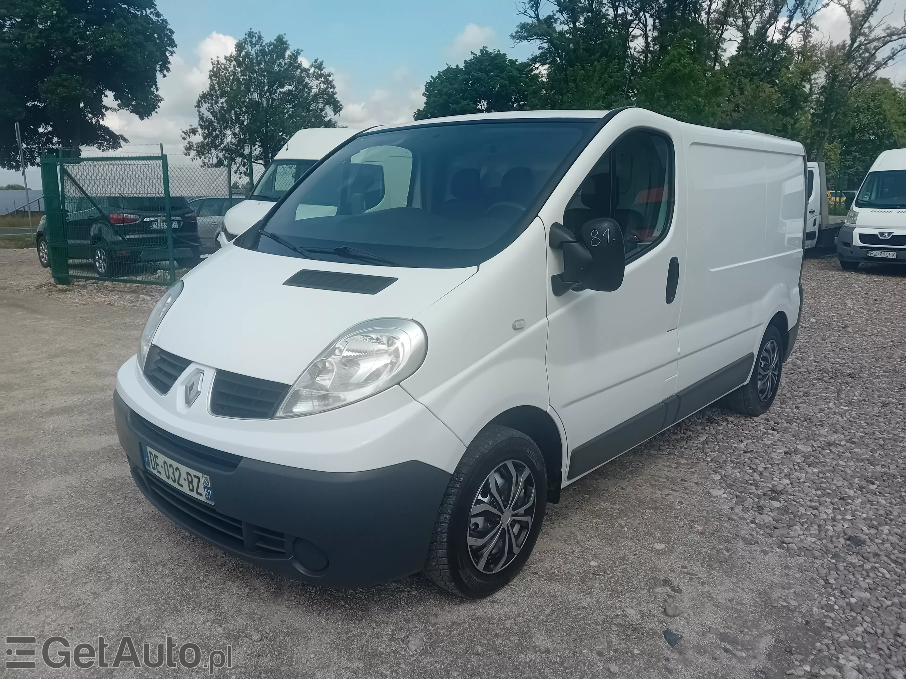 RENAULT Trafic 