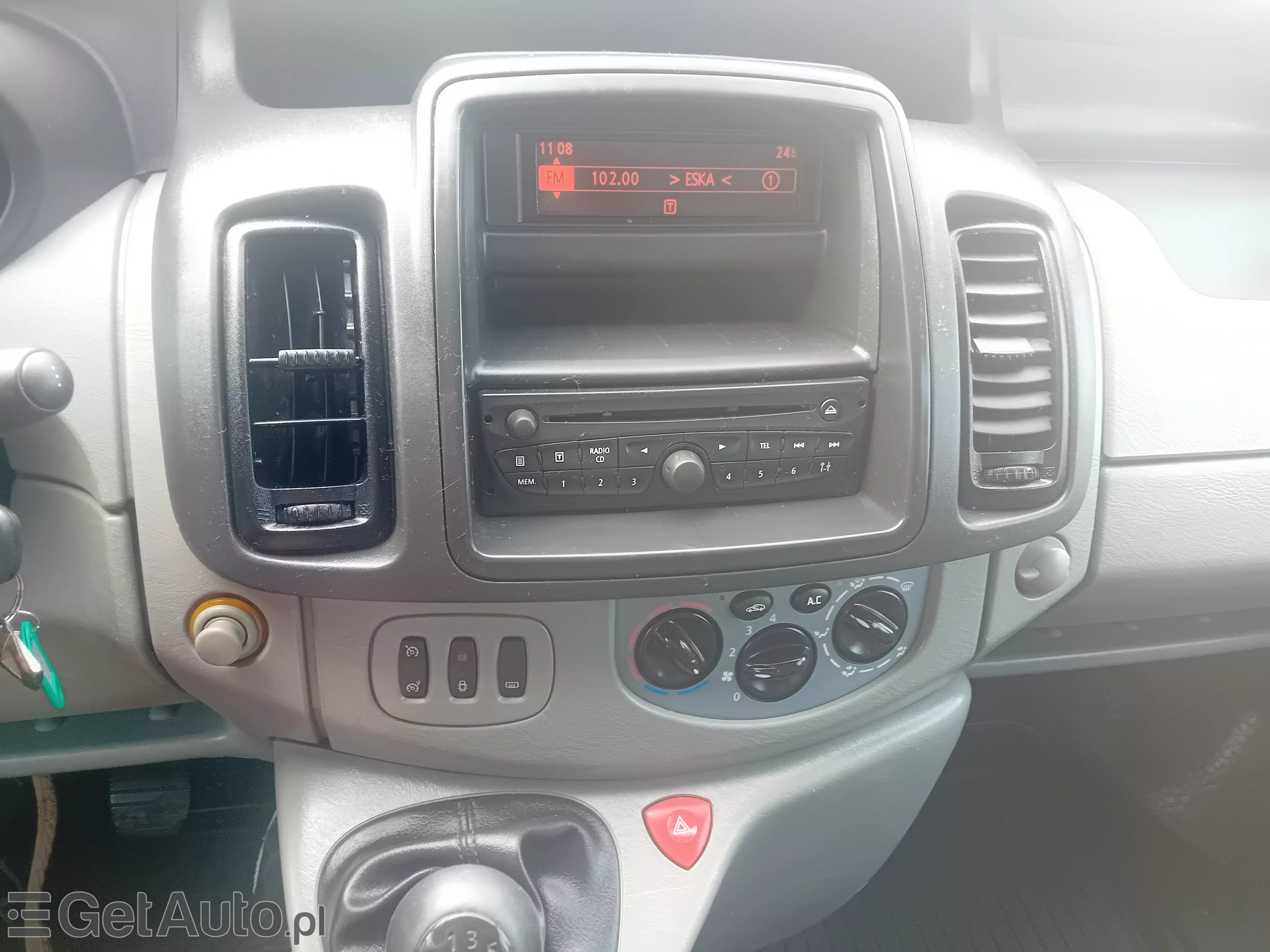 RENAULT Trafic 
