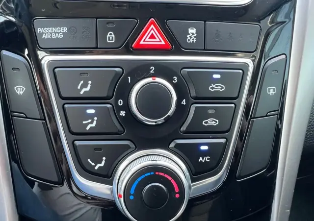 HYUNDAI I30 1.4 CRDi Comfort