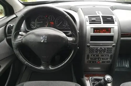 PEUGEOT 407 