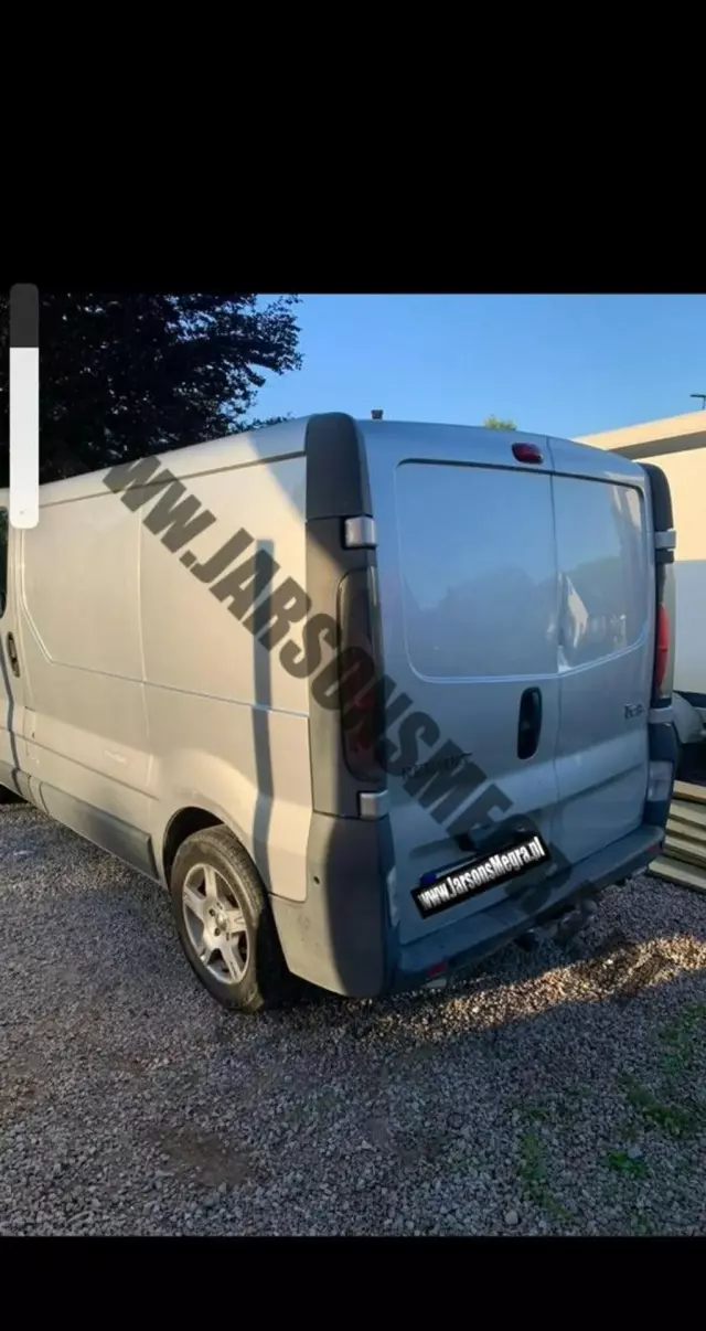 RENAULT Trafic 
