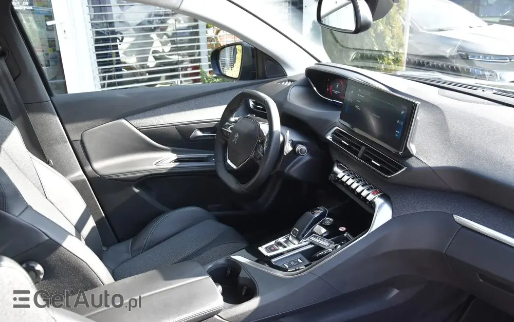 PEUGEOT 3008 BlueHDi 130 Stop & Start EAT8 Allure Pack