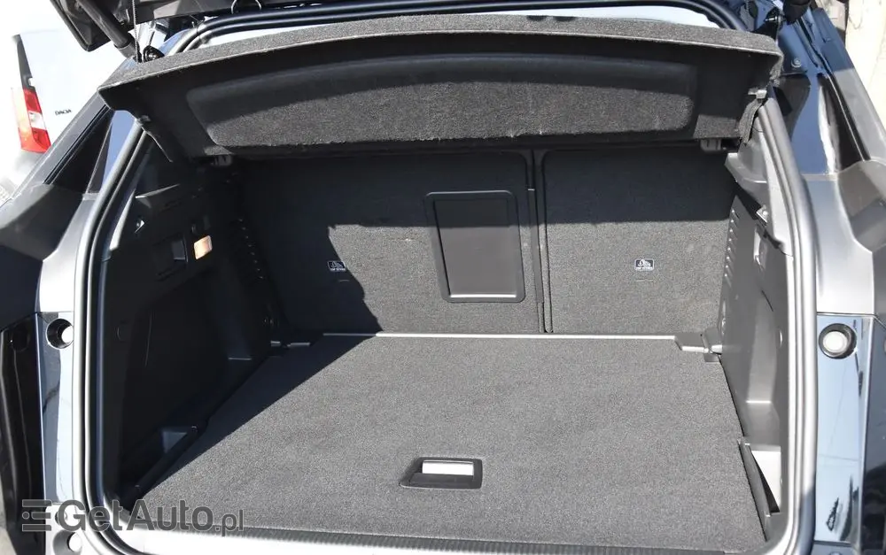 PEUGEOT 3008 BlueHDi 130 Stop & Start EAT8 Allure Pack